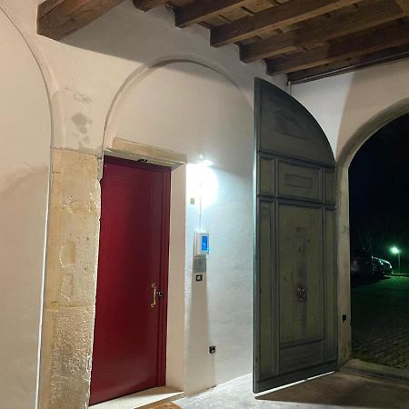 شقة Casa Charleston In Palazzo Nobiliare Al Duomo بادوفا المظهر الخارجي الصورة