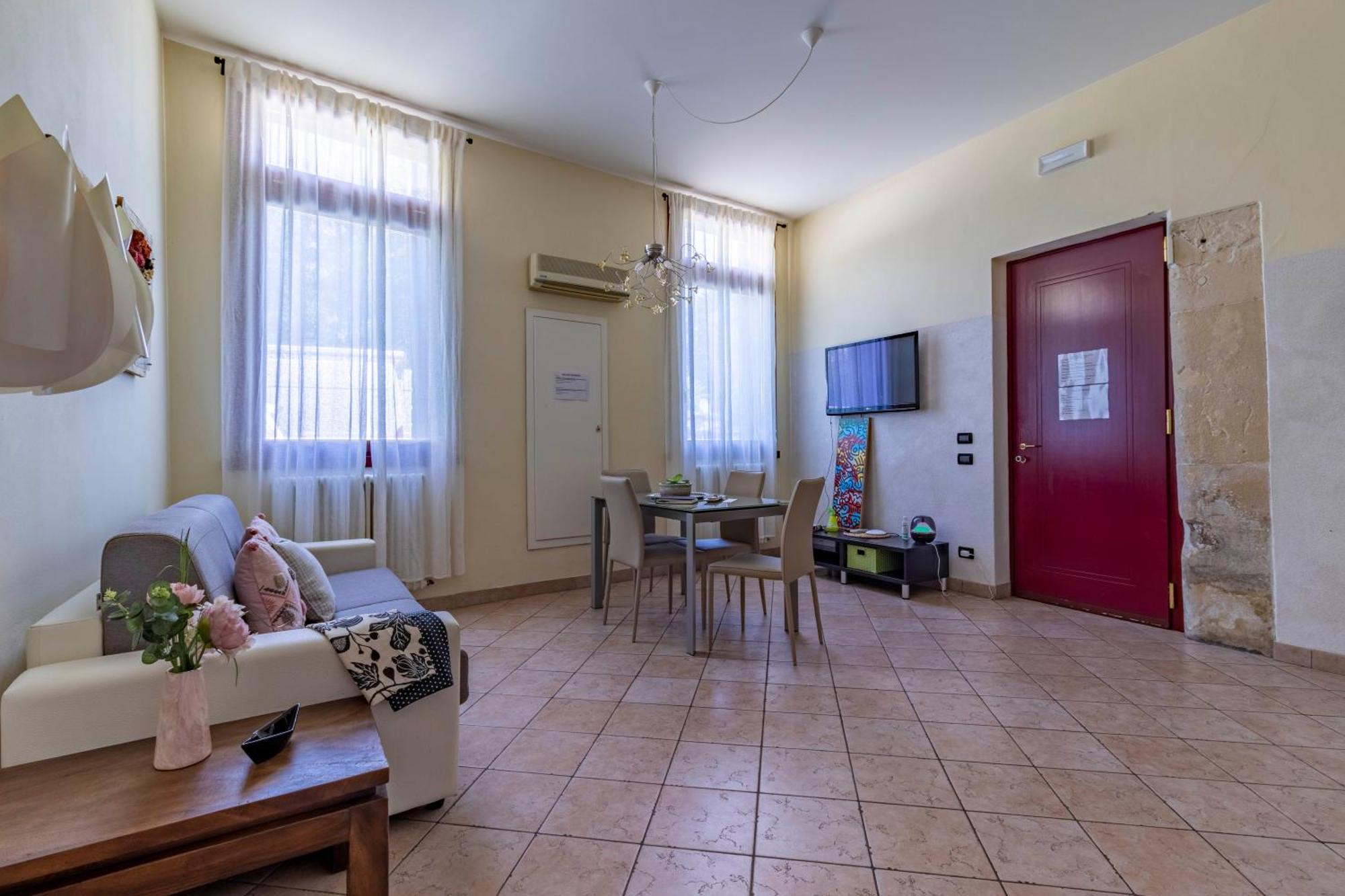 شقة Casa Charleston In Palazzo Nobiliare Al Duomo بادوفا المظهر الخارجي الصورة