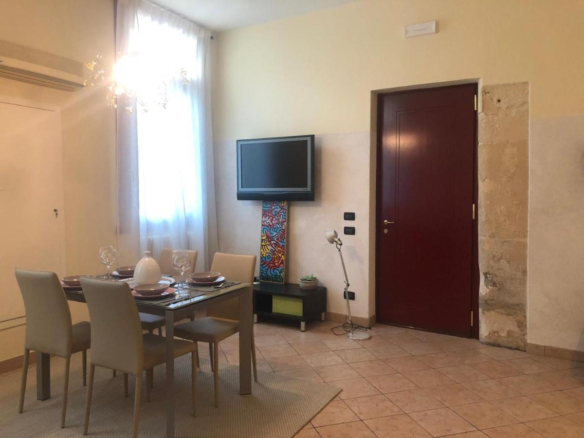 شقة Casa Charleston In Palazzo Nobiliare Al Duomo بادوفا المظهر الخارجي الصورة